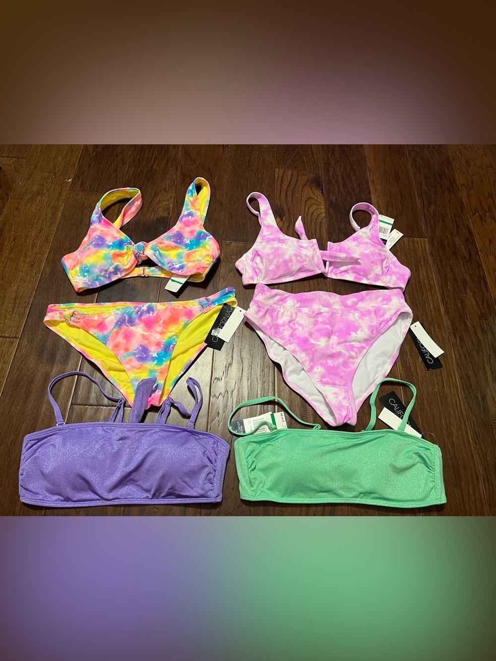 Lot of 6 Pieces California Waves
Swimwear Mix & Match
Large MSRP $120 P2